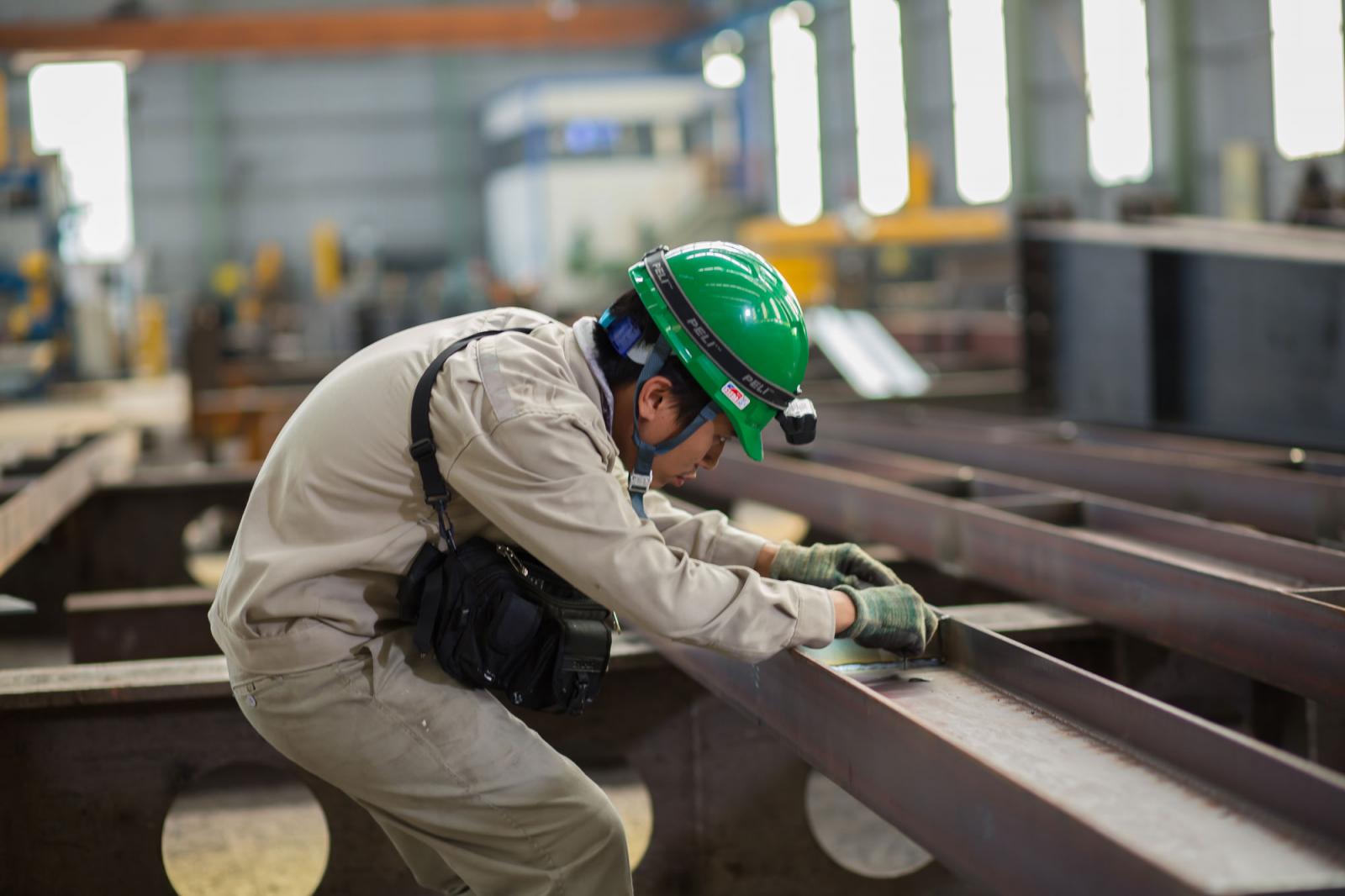 Manufacturing 4 manufacturing3