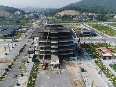 Phuong Dong Van Don Complex _3